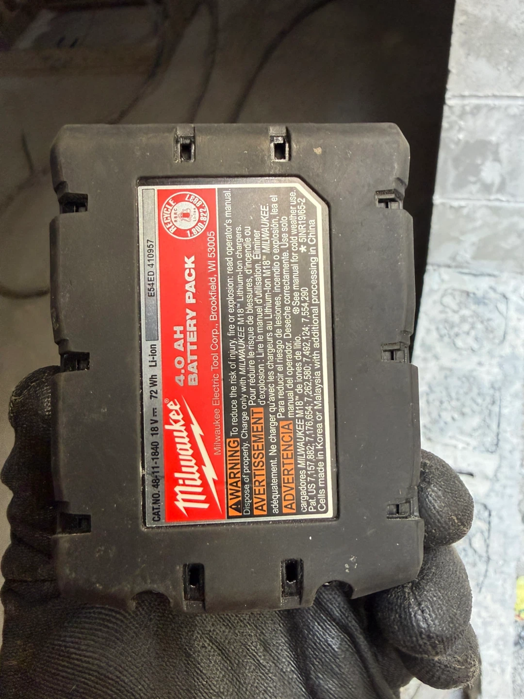 Milwaukee M18 REDLITHIUM XC4.0 4.0 Ah Battery Pack - photo 3