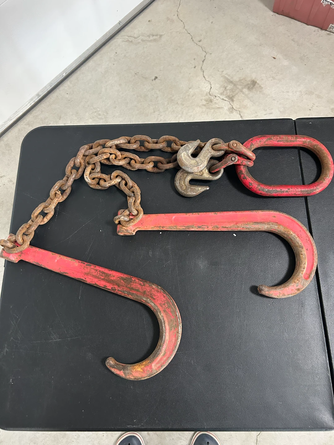 Heavy Duty Towing Chain with J-Hooks