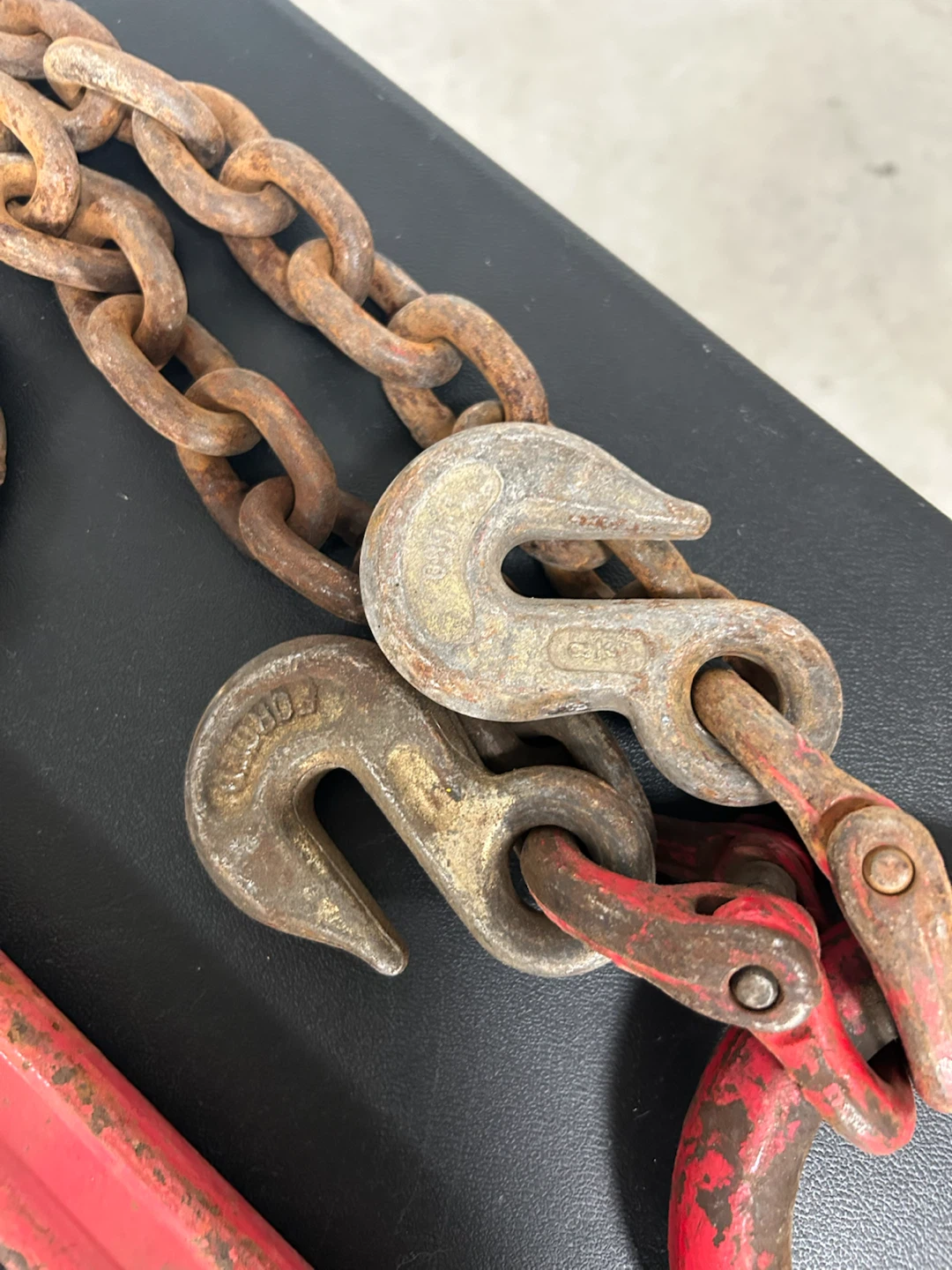 Heavy Duty Towing Chain with J-Hooks - photo 3