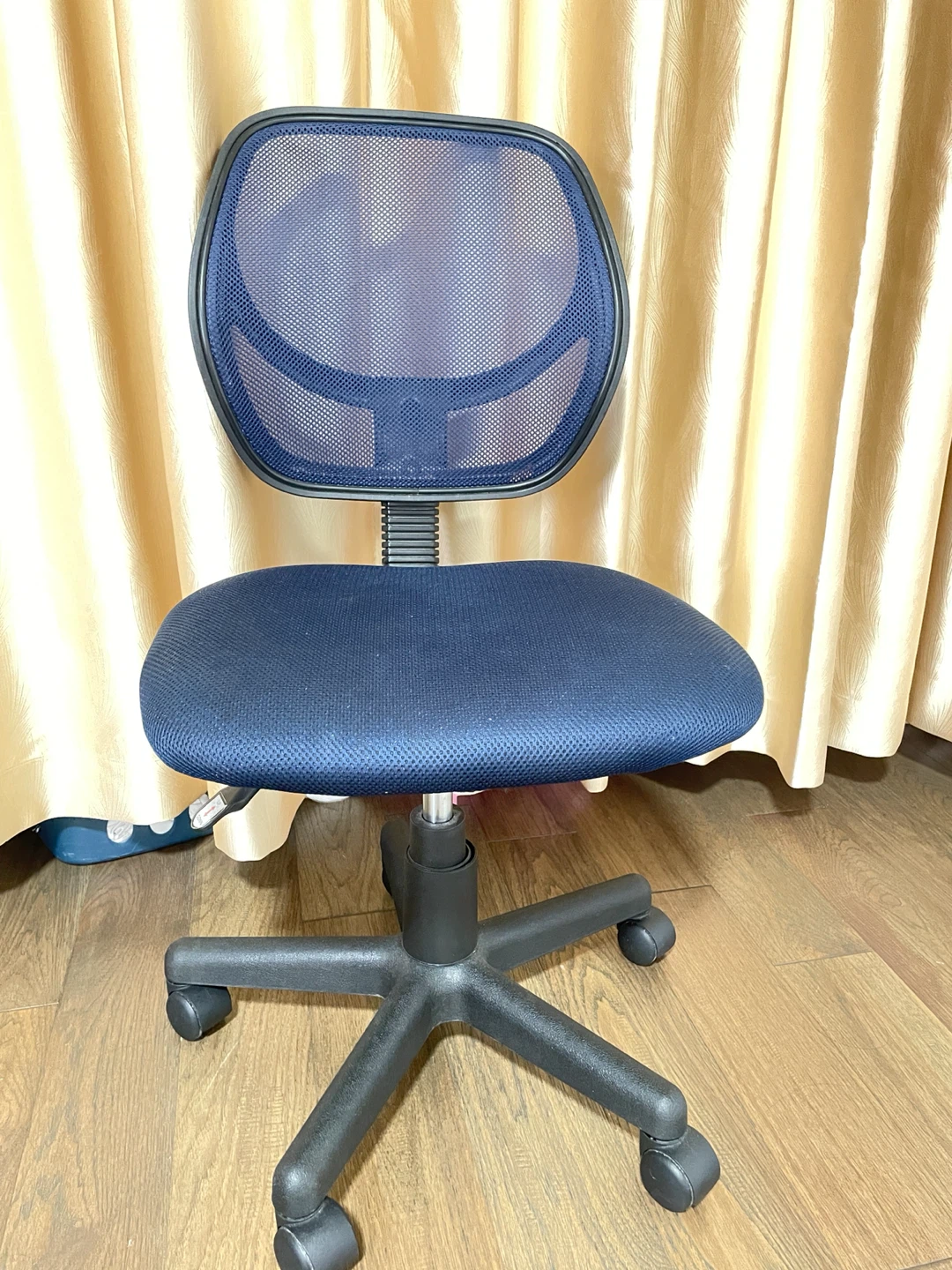 Blue Mesh Office Chair