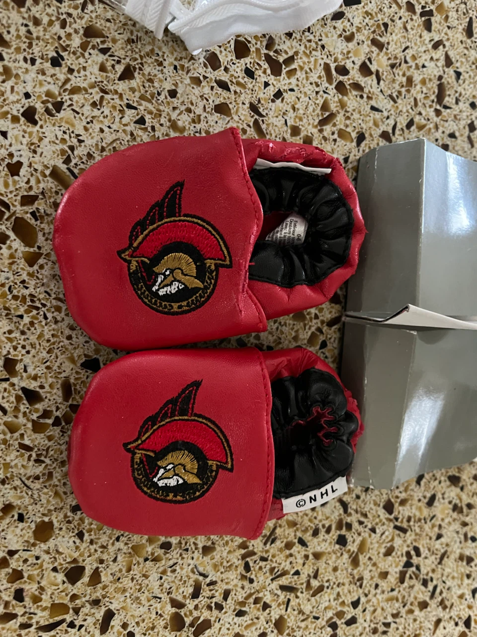 Ottawa Senators NHL Booteez Baby Shoes - photo 2