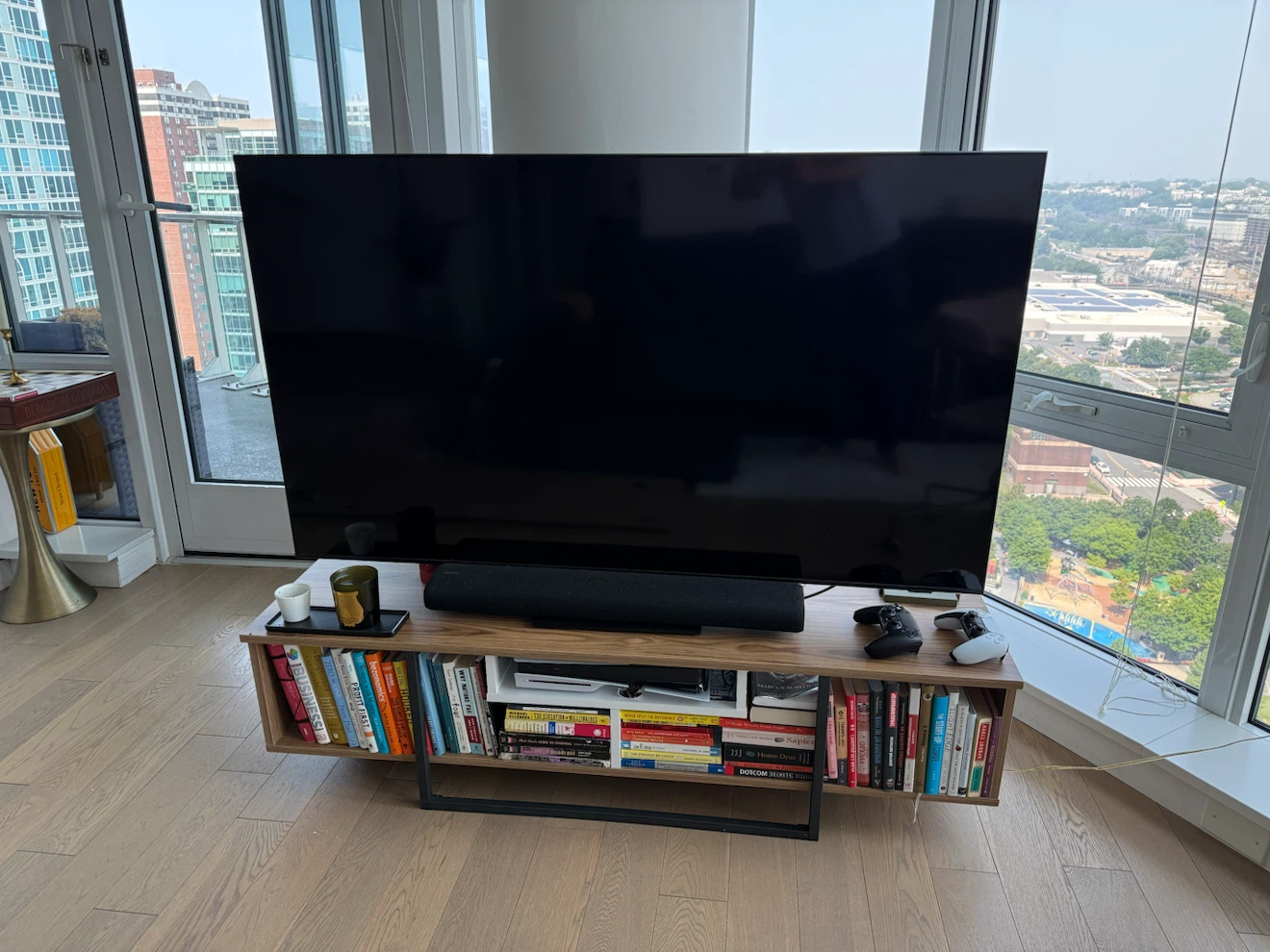 Samsung 65" QLED 4K Smart TV - photo 2