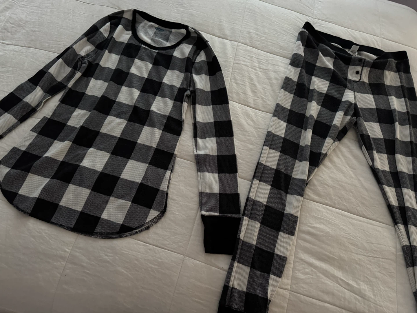 Old Navy Buffalo Check Pajama Set - Size L - photo 3