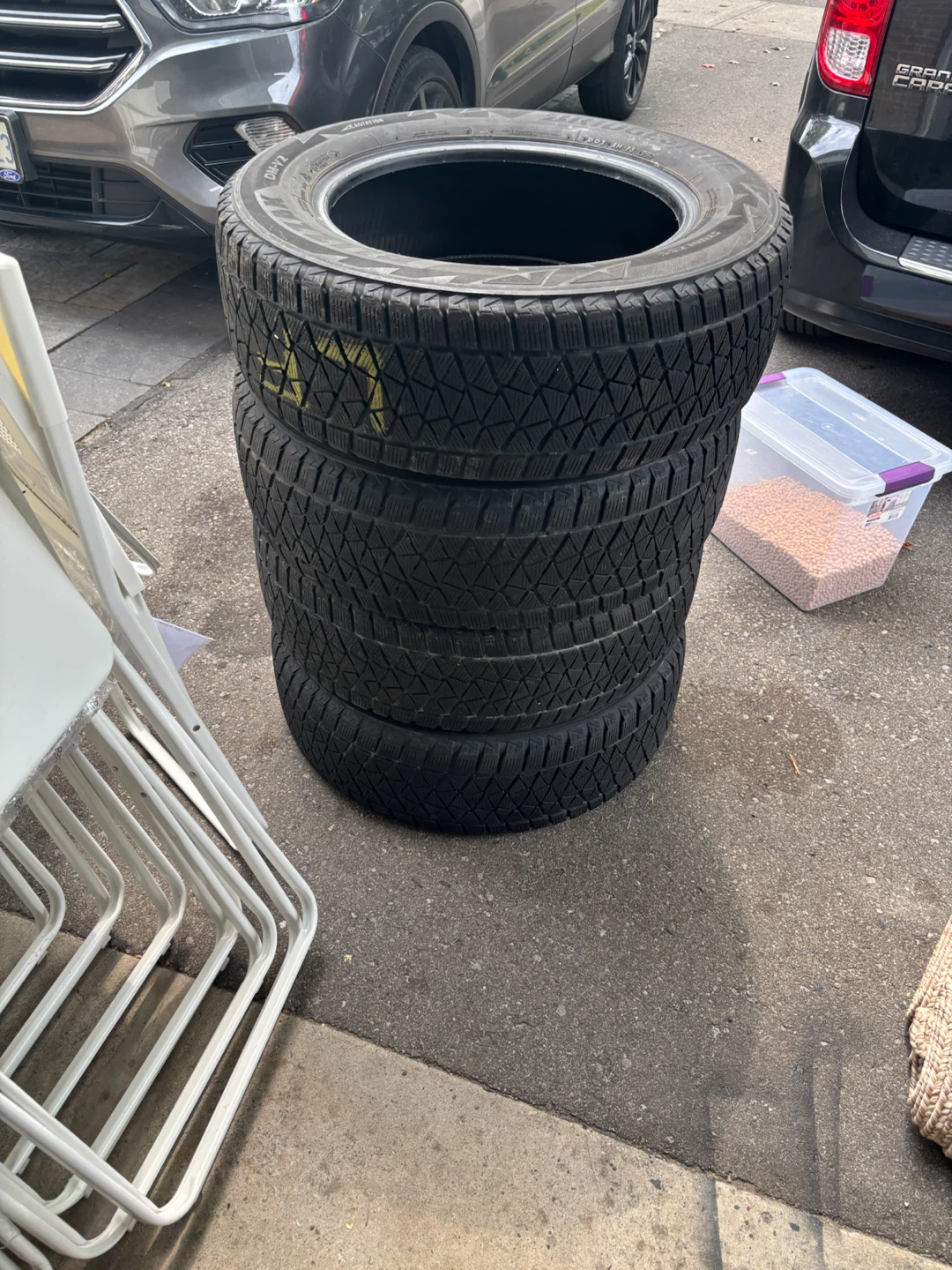 Bridgestone Blizzak DM-V2 Winter Tires - 225/65R17