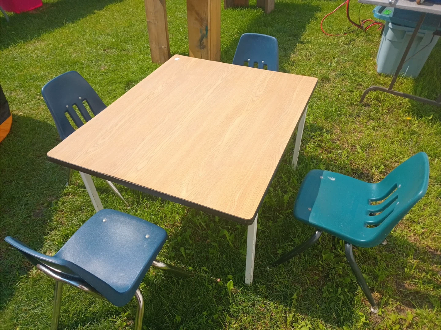 Kids Table and Chairs Set