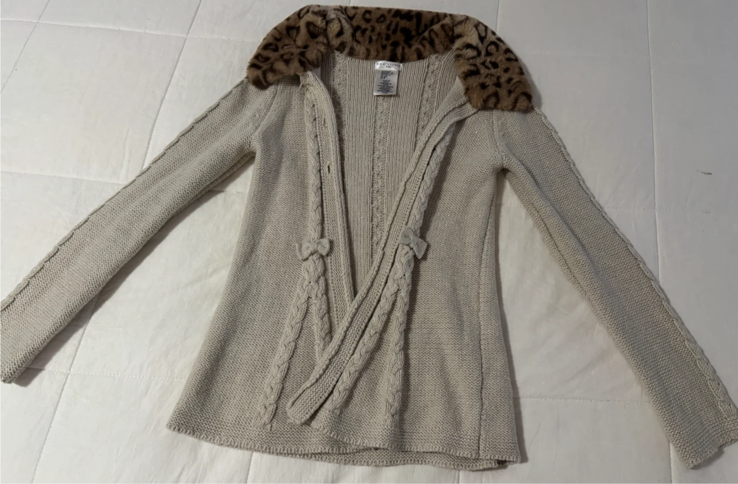 Max Studio Kids Cardigan with Faux Fur Collar - photo 2