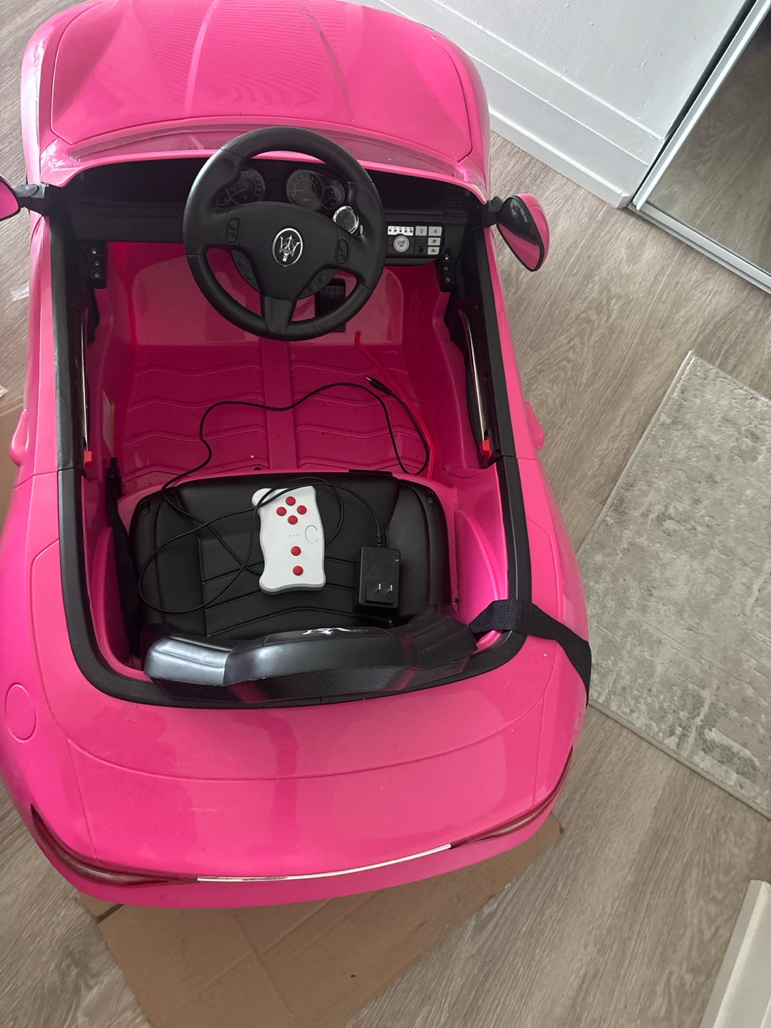 Kids Ride-On Maserati Toy Car - Pink - photo 2