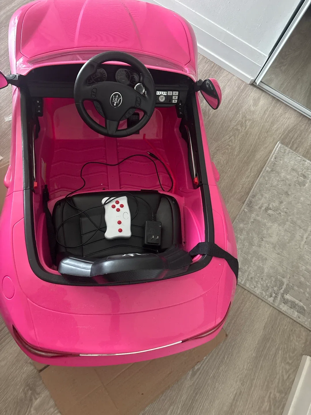 Kids Ride-On Maserati Toy Car - Pink - photo 2