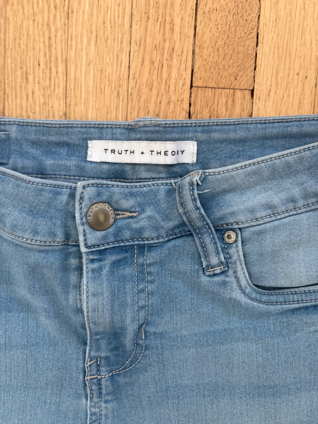 TRUTH + THEORY Women's Jeans Size 6 - photo 2