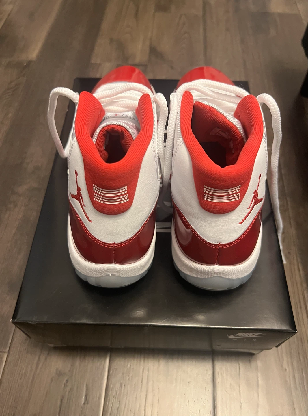 Air Jordan 11 Cherries (size 9.5) - photo 2
