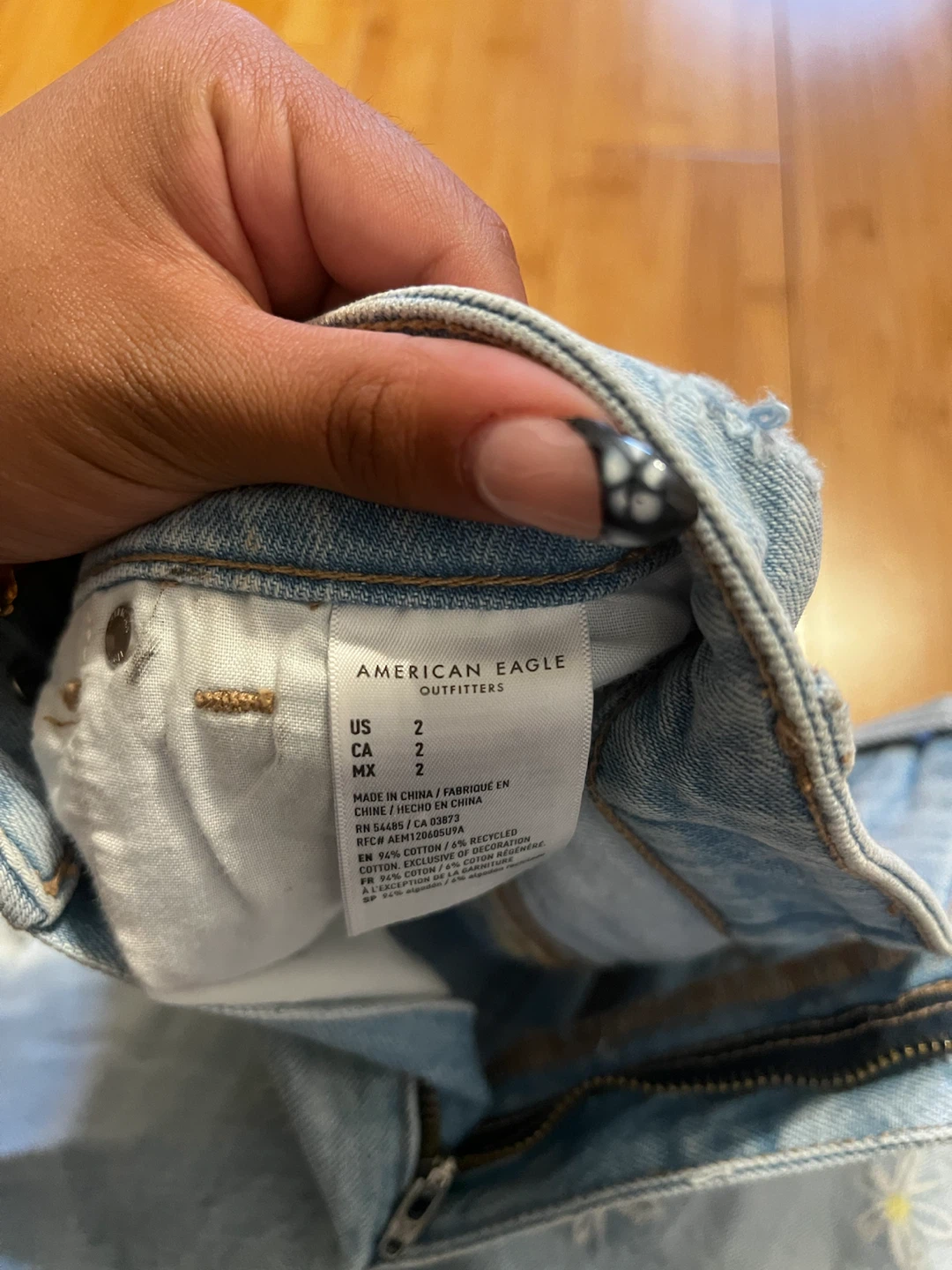 American Eagle Daisy Denim Shorts - photo 3