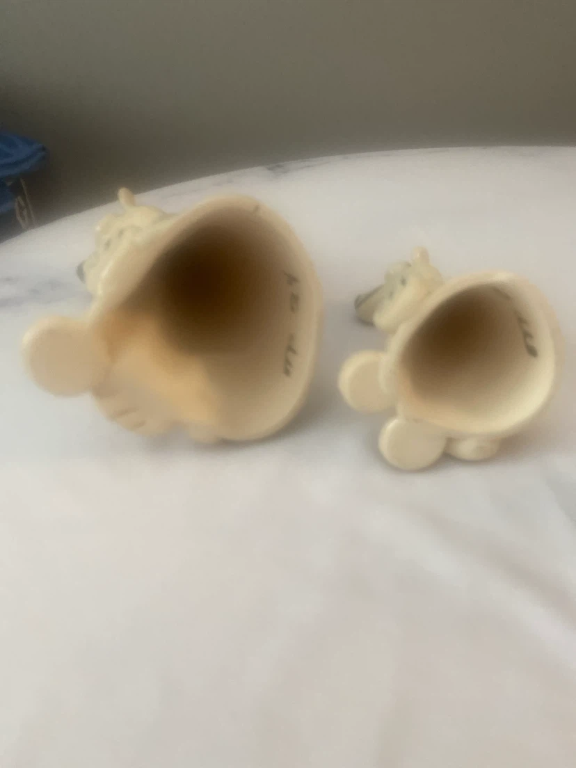 Set of 2 Ceramic Dog Figurines - photo 4