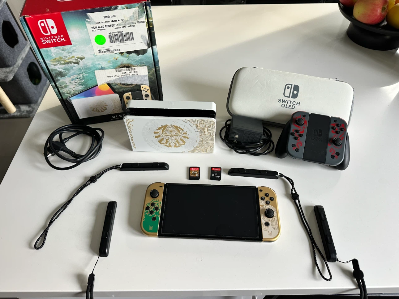 Nintendo Switch OLED Zelda Edition + Games & Accessories