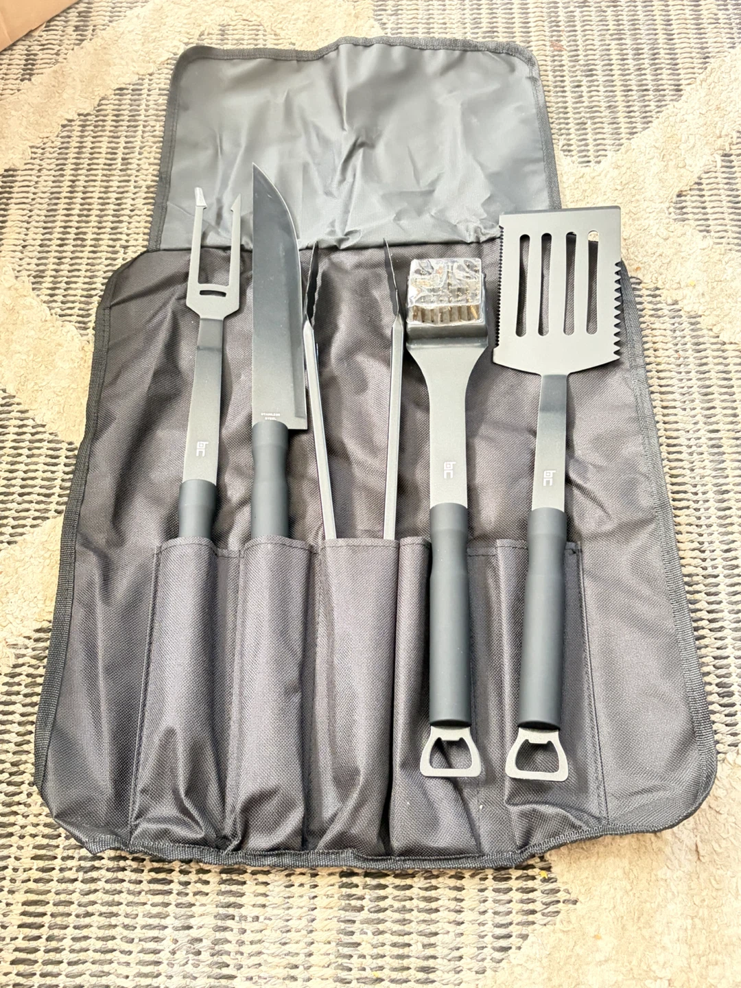 Grill Tool Set with Carrying Case USE CLEAN AND STORE