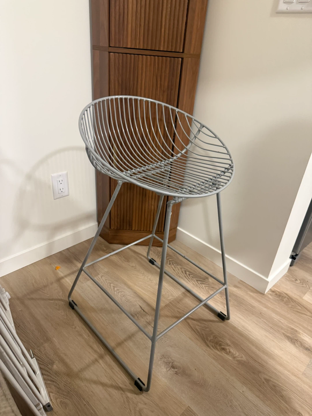 Grey Metal Wire Bar Stool - photo 2
