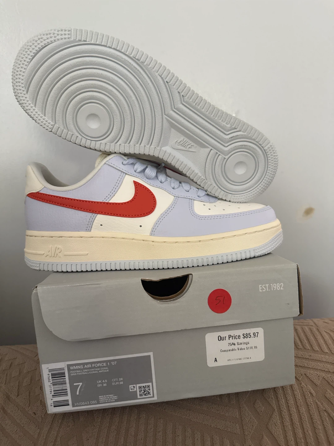 Nike Women's Air Force 1 '07 Size 7 - photo 4