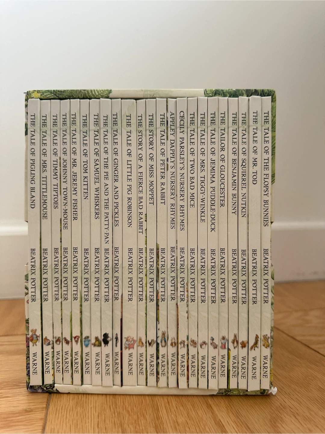 The Complete Peter Rabbit Library Box Set by Beatrix Potter - photo 3