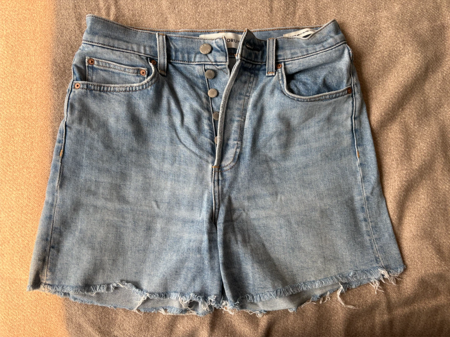 ARITZIA. Denim Forum Hi Mid-Thigh Shorts - photo 3