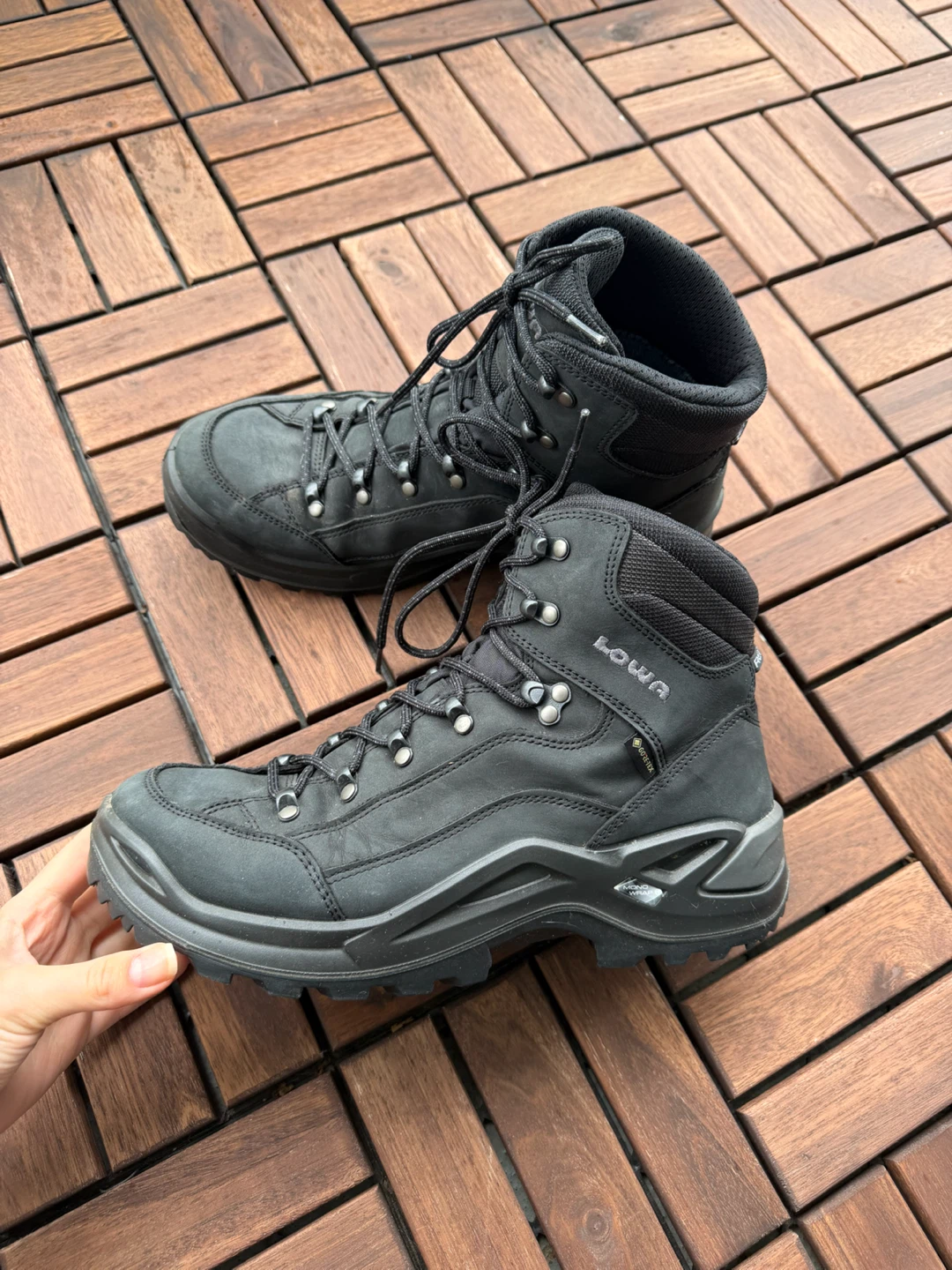 Men’s Lowa Black Gore-Tex Hiking Boots - photo 2