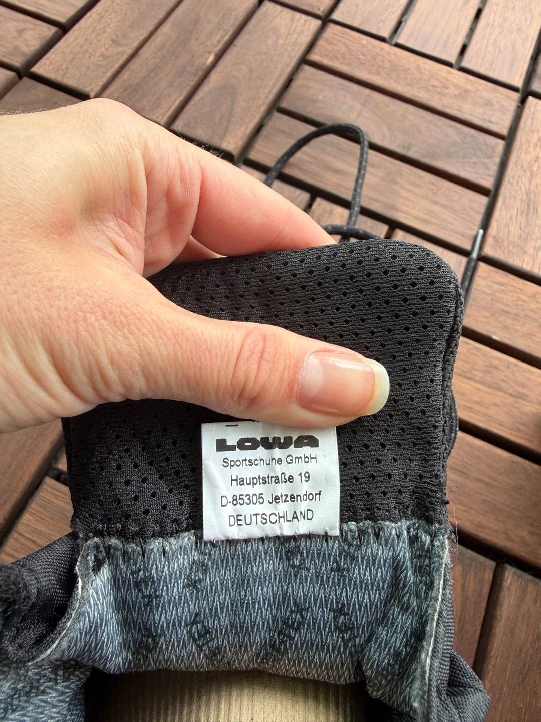 Men’s Lowa Black Gore-Tex Hiking Boots - photo 5