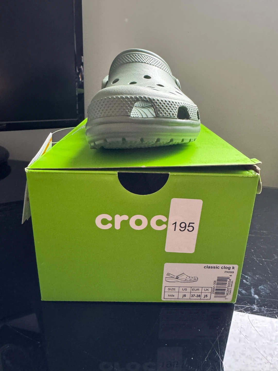 Crocs Classic Clog K Moss Green Kids Size J5 - photo 2