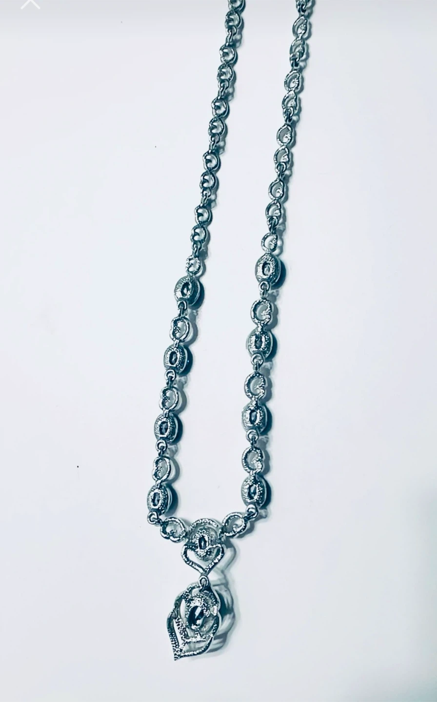 Gorgeous Silver Necklace & Earring Set w/sparkly Crystals - photo 4