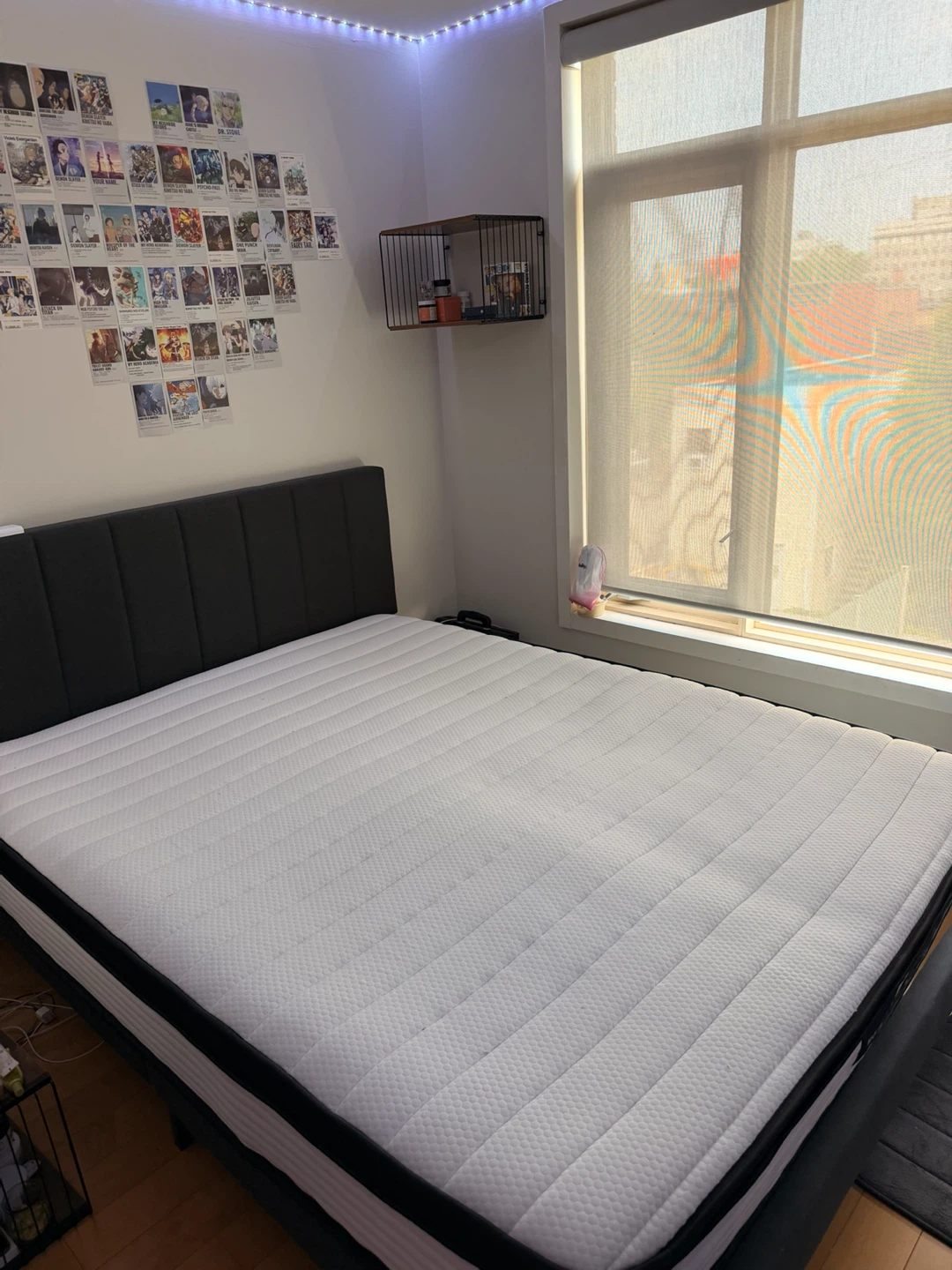 Queen Size Mattress with dark grey Frame - photo 2