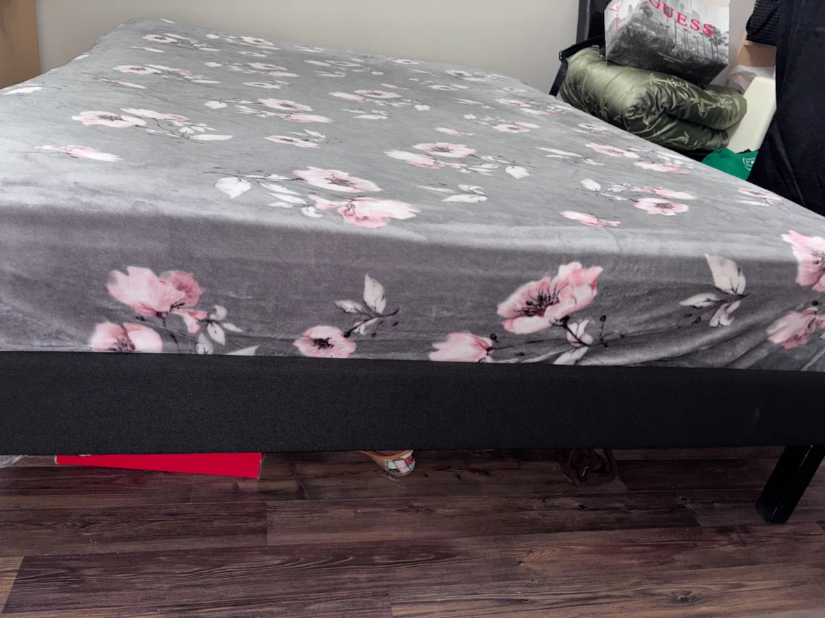 Queen Size Bed Frame with Mattress - photo 2