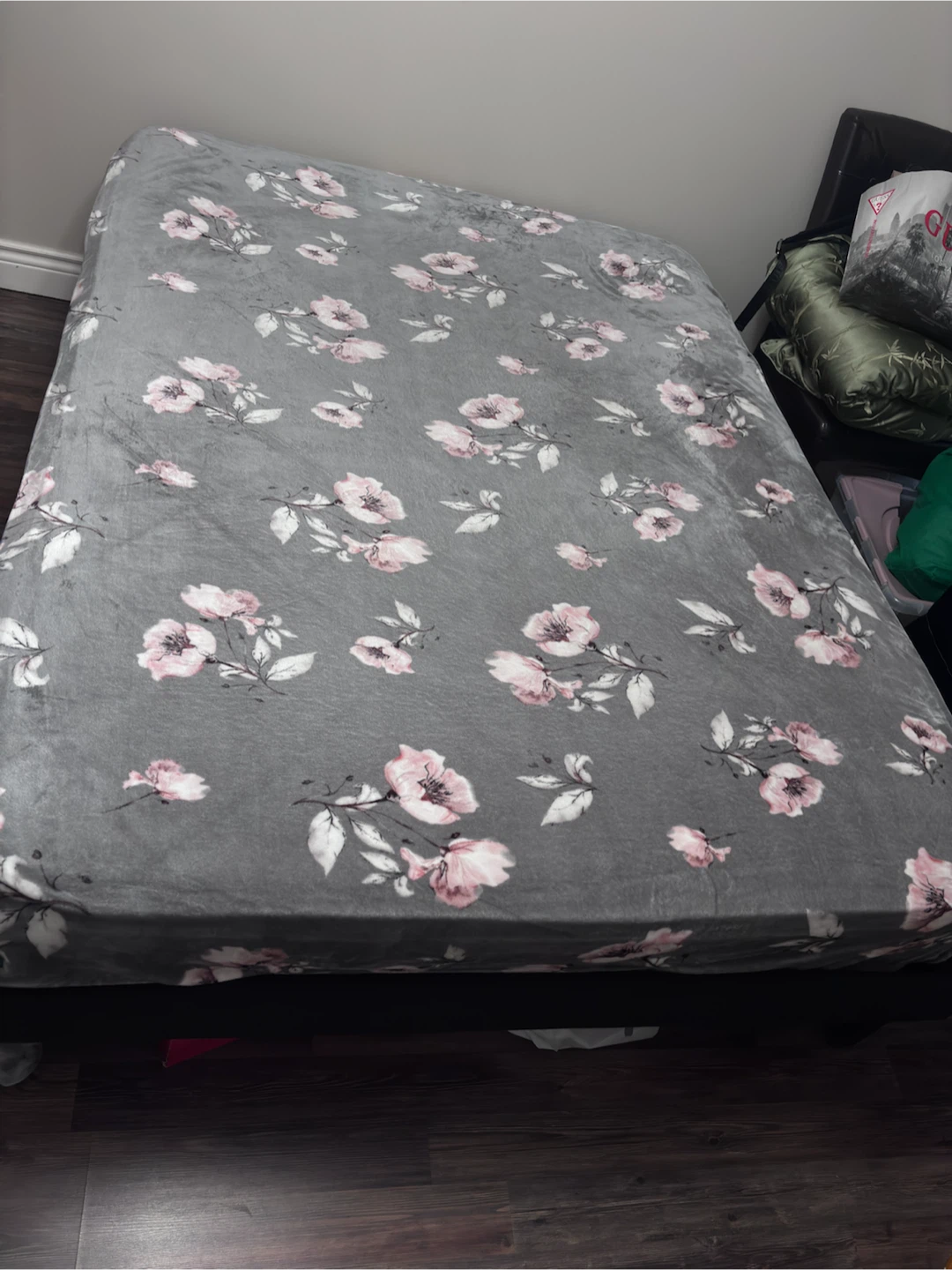 Queen Size Bed Frame with Mattress - photo 4