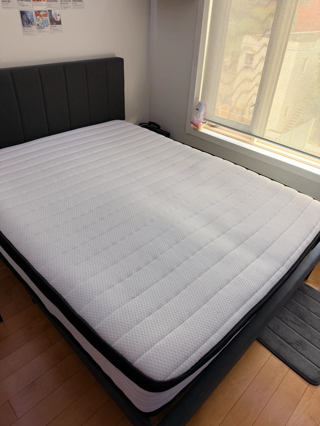Queen Size Mattress with dark grey Frame - photo 4
