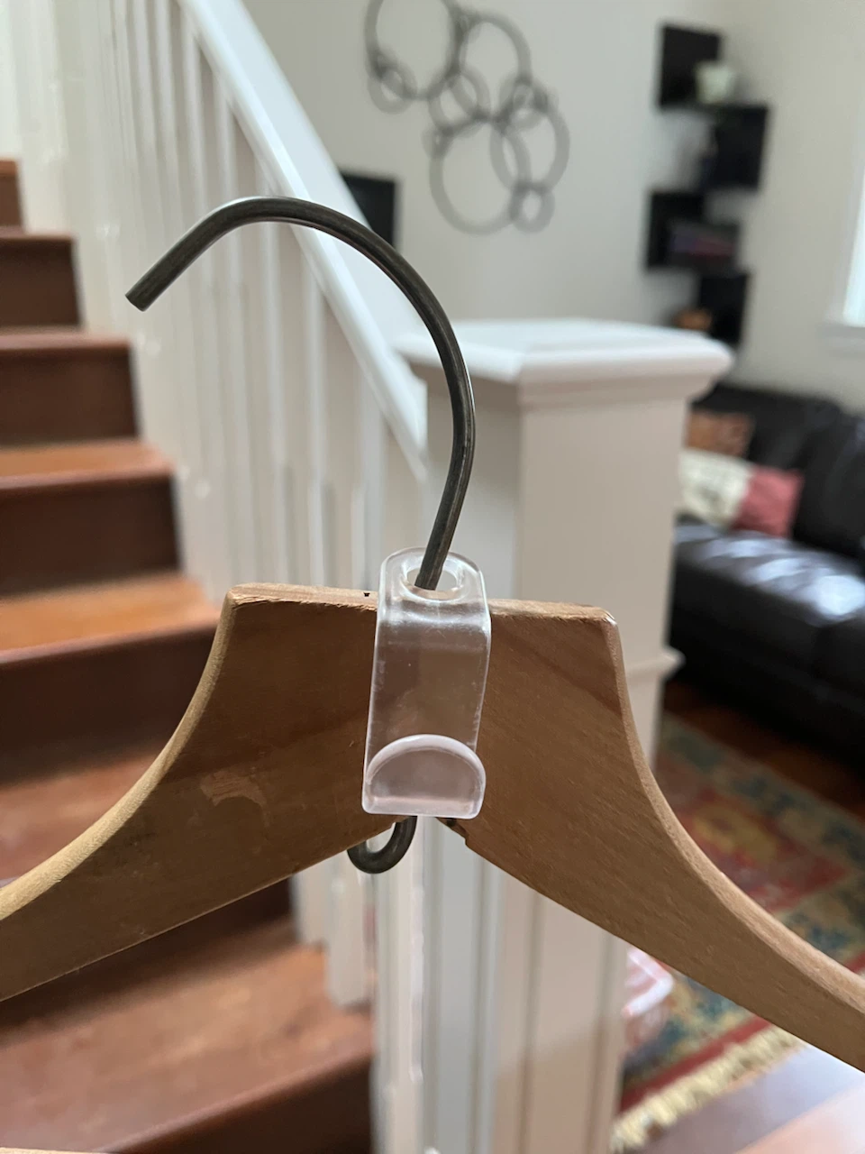 7 Clear Plastic Hanger Clips - photo 2