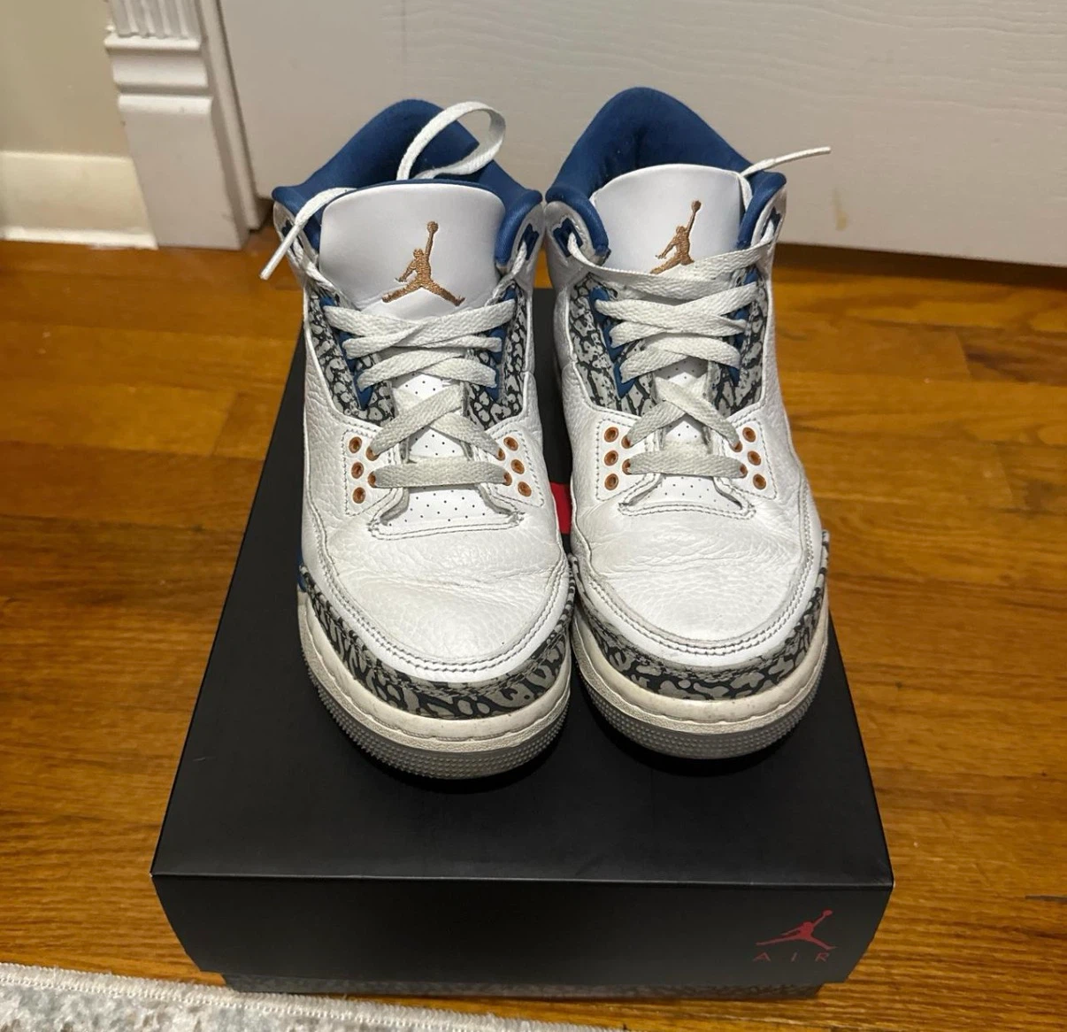 Air Jordan 3 Retro Sneakers - photo 2