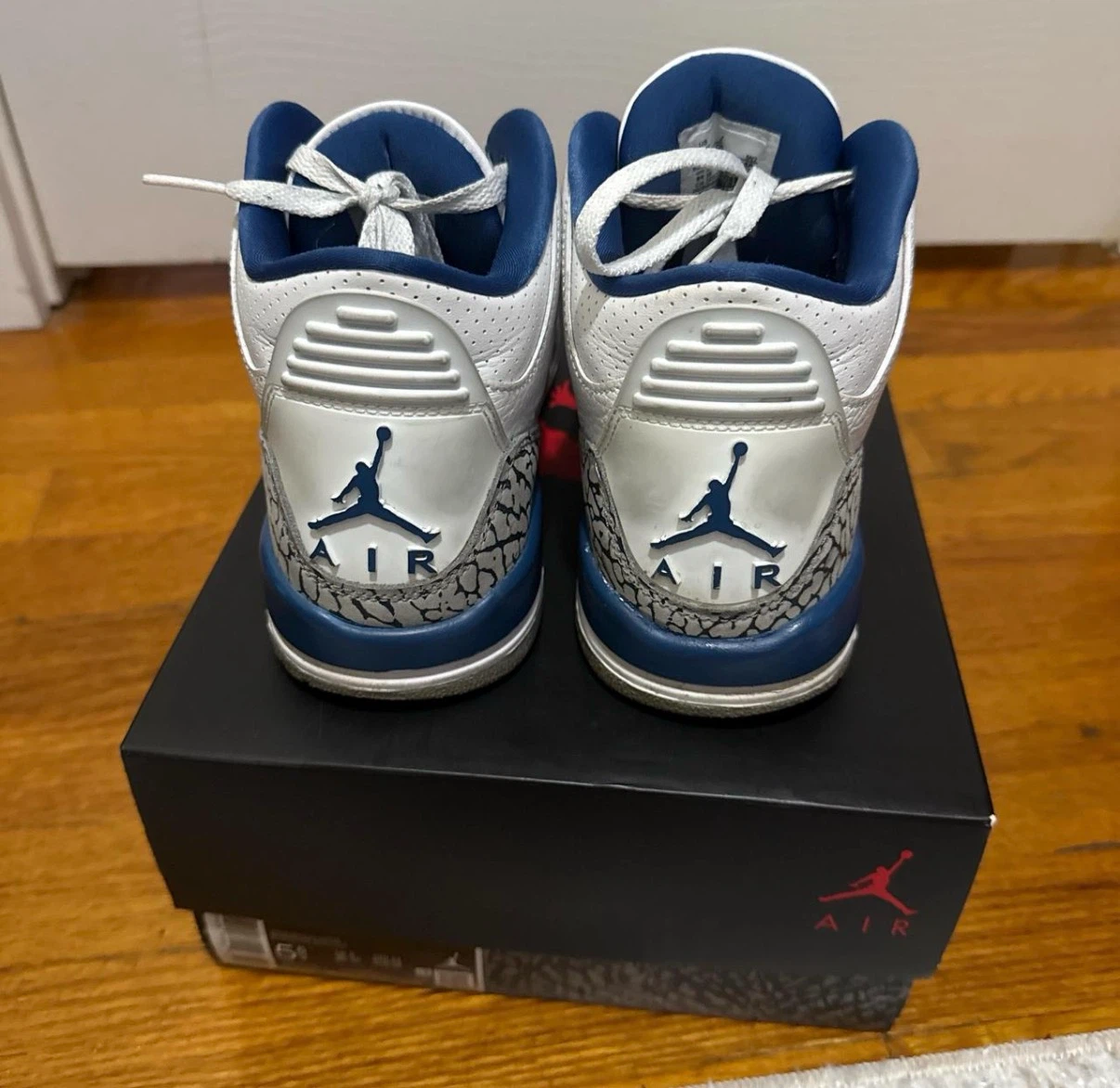 Air Jordan 3 Retro Sneakers - photo 4