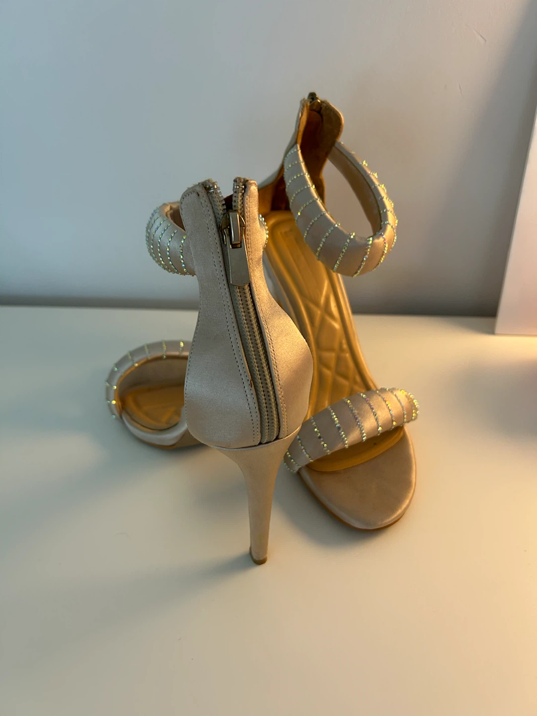 Antique Bridal High Heels - photo 3