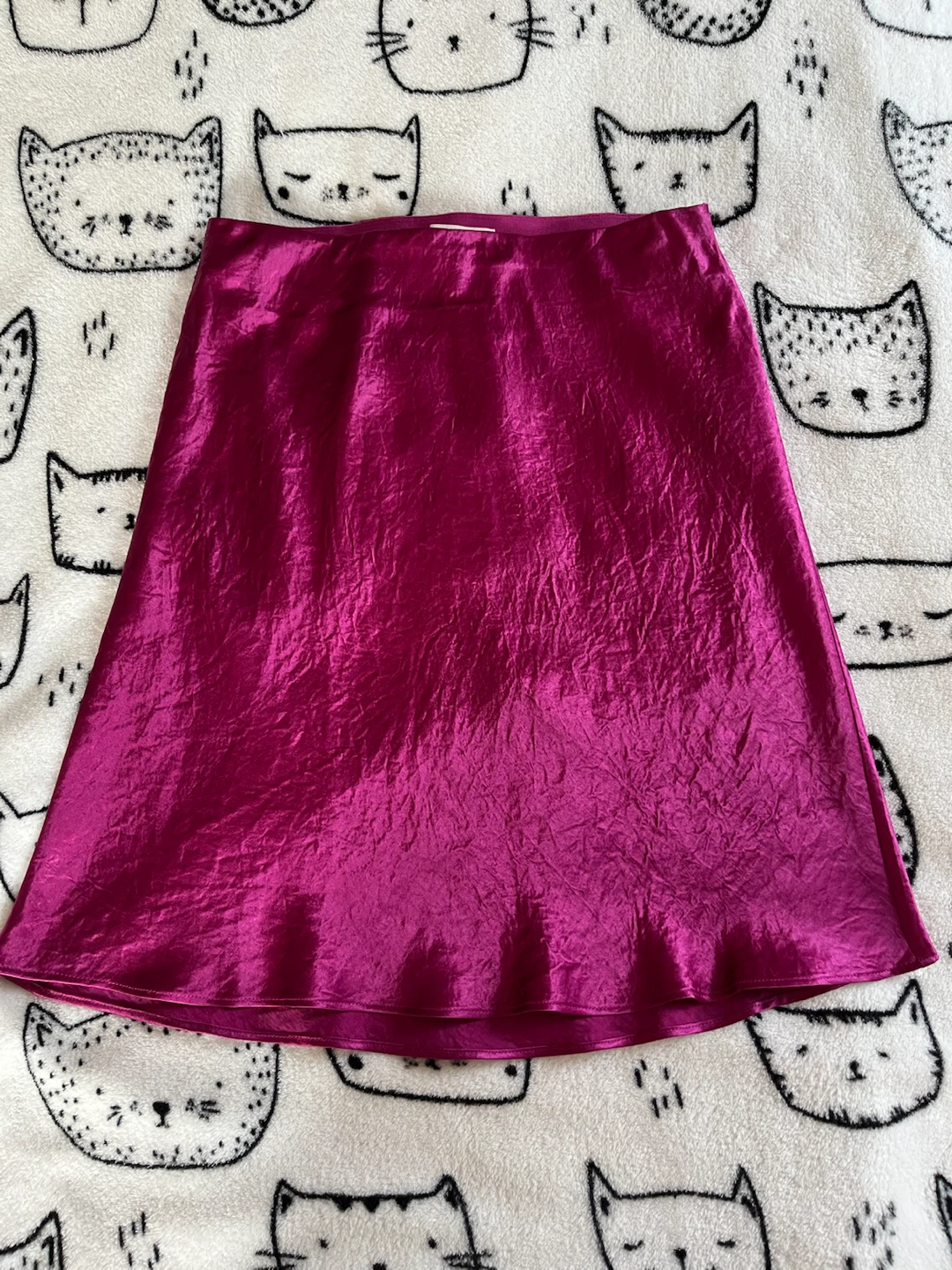 Babaton Fuchsia Satin Skirt Size 4
