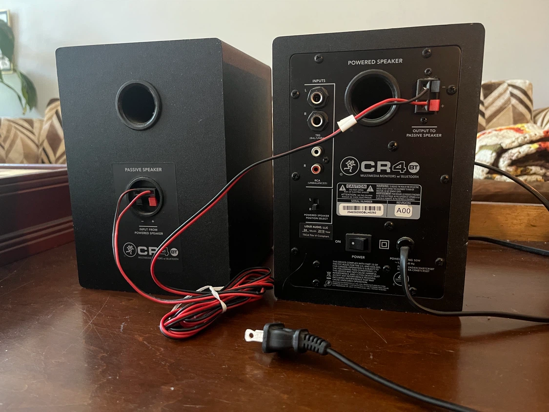 Mackie CR4BT CR Series 4" Multimedia Monitors w/ Bluetooth (OBO) - photo 2