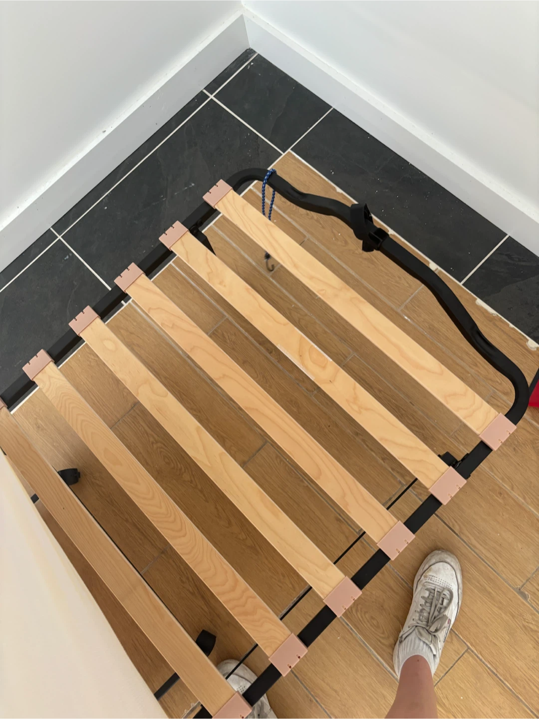Walmart fold out twin bed - photo 4