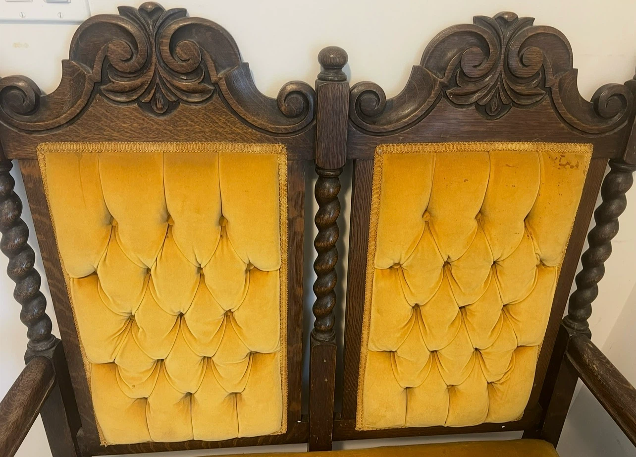 Antique Oak Bench with Yellow Tufted Velvet Upholstery - photo 3