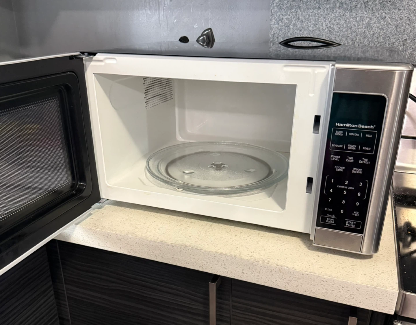 Microwave Hamilton Beach - photo 2