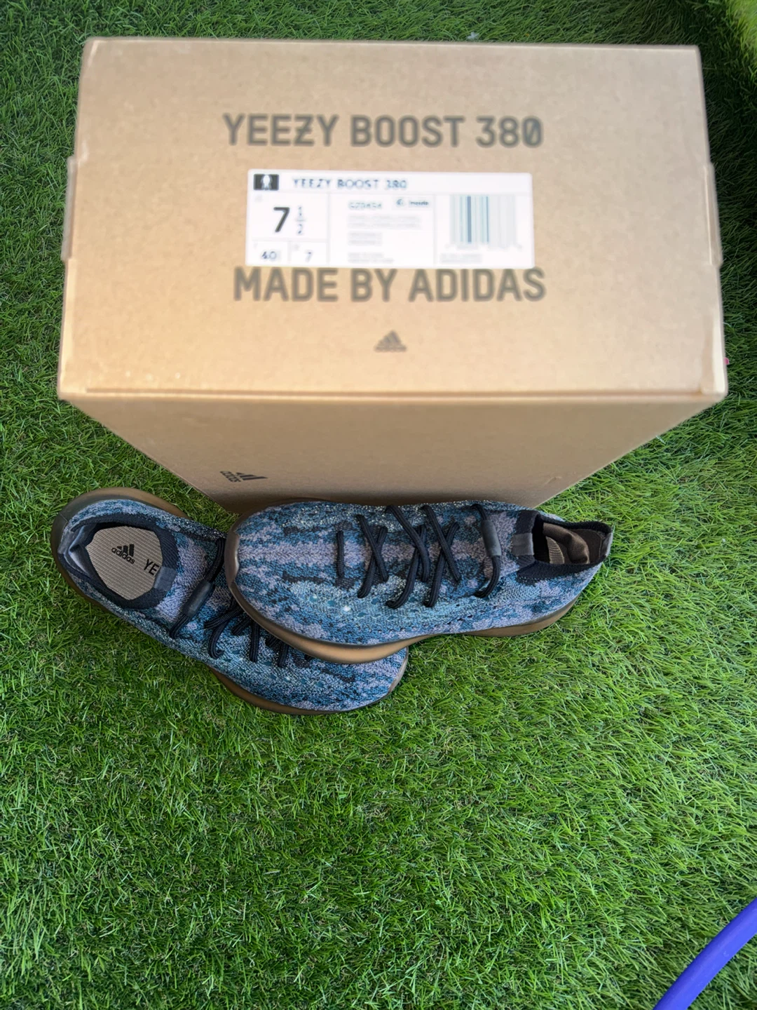 Adidas Yeezy Boost 380 Size 7 - photo 4