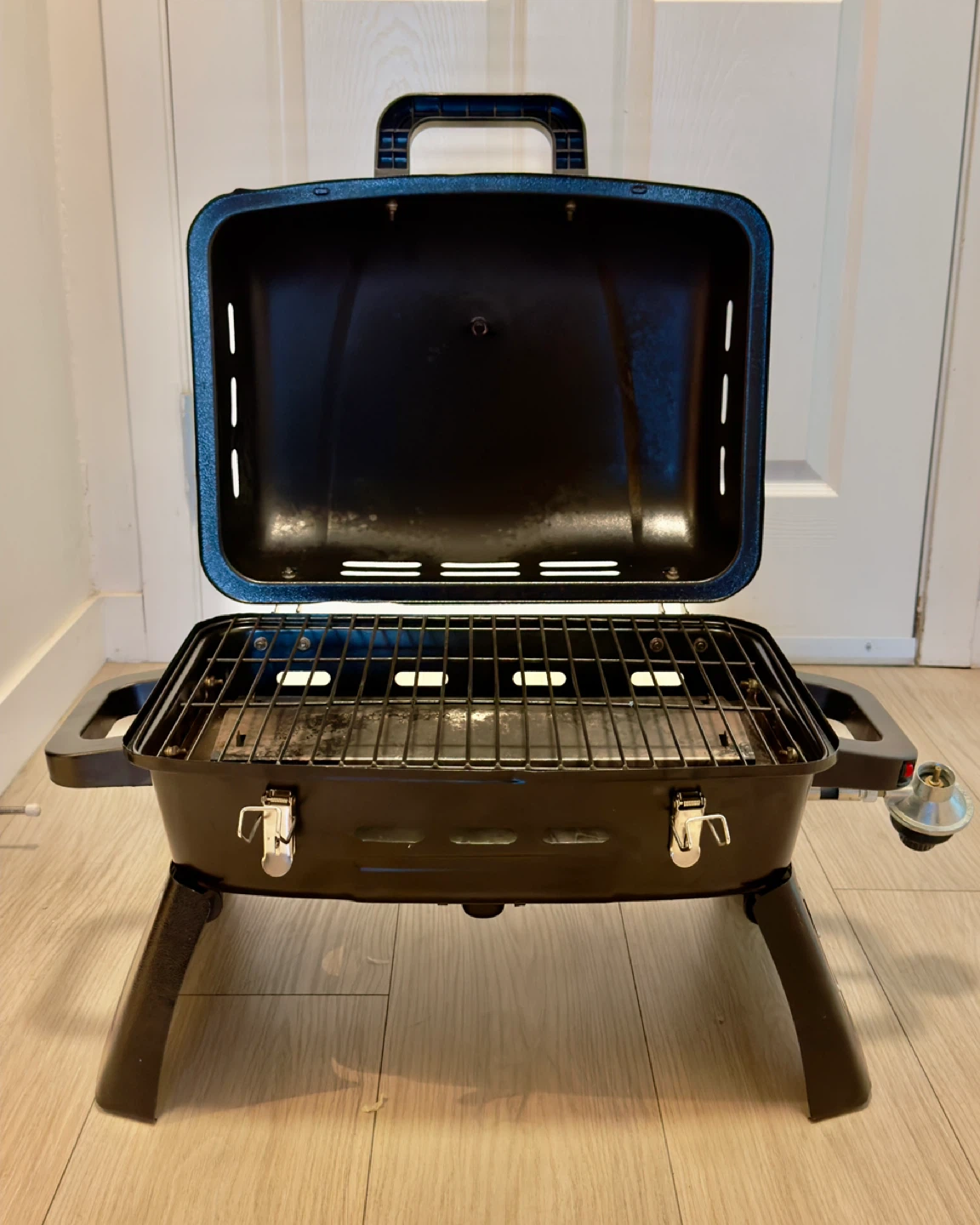 MASTER Chef Portable Propane Grill - photo 3