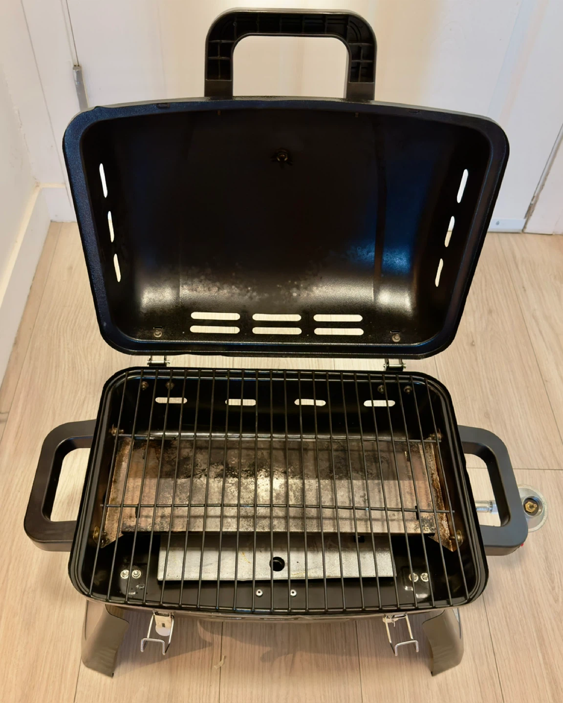 MASTER Chef Portable Propane Grill - photo 2