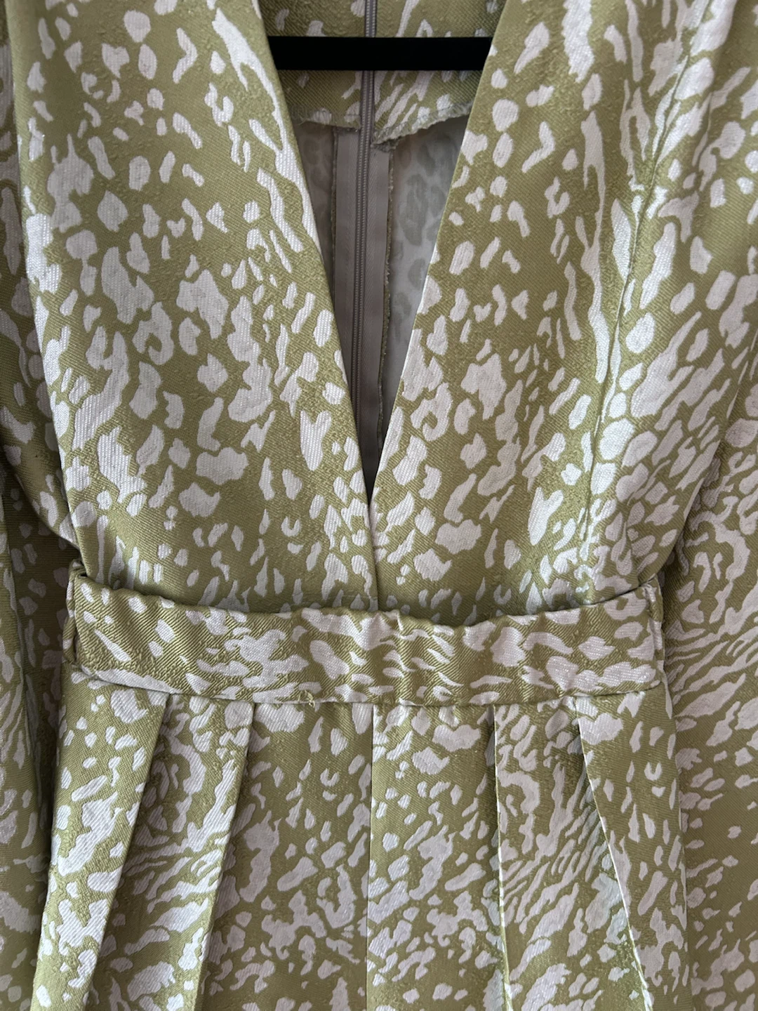 LOKALS limited pattern women's v-neck jumpsuit. - photo 4