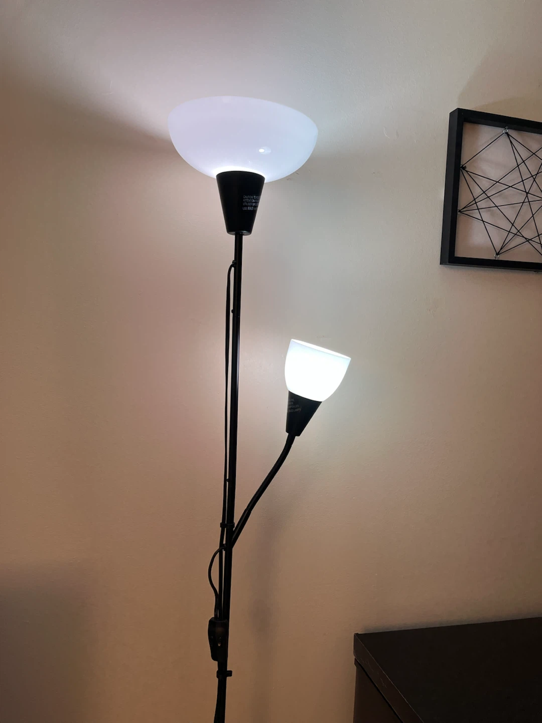Stylish Floor Lamp with Adjustable Reading Light - photo 2