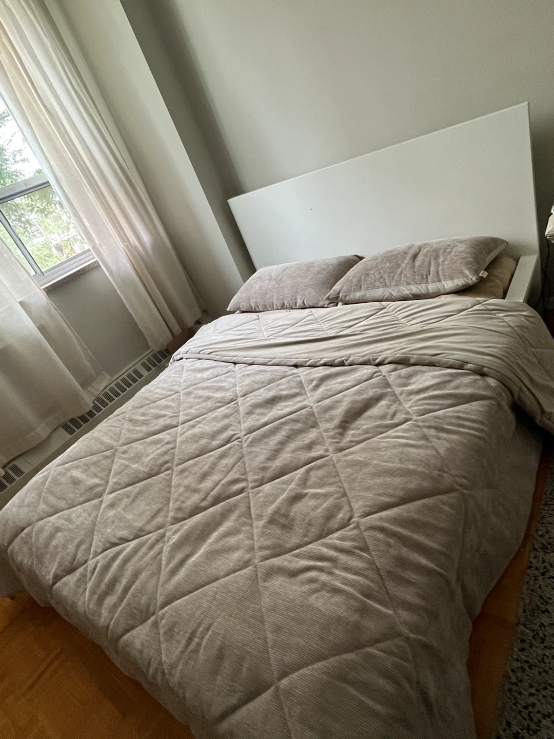 Queen Size Bed Frame with Headboard - photo 2