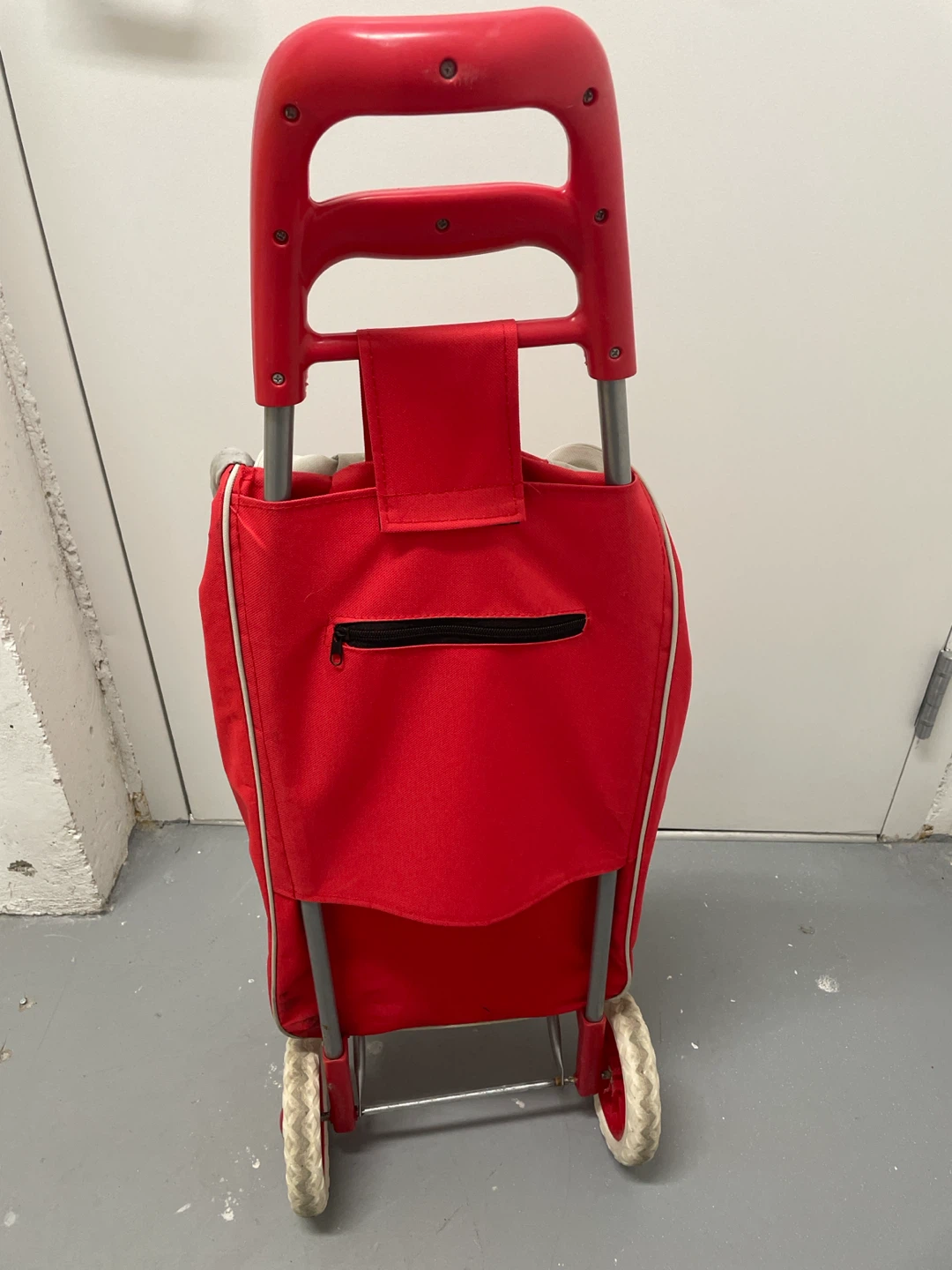 Red Shopping Trolley - photo 3