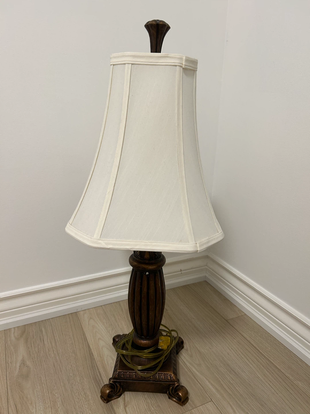 Classic Table Lamp - Dark Wood Base & Cream Shade - photo 5