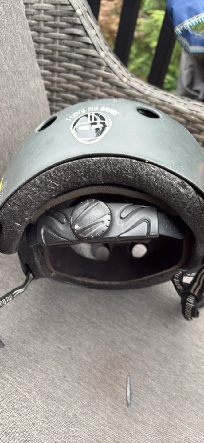 Nutcase Caution Bike Helmet - photo 2
