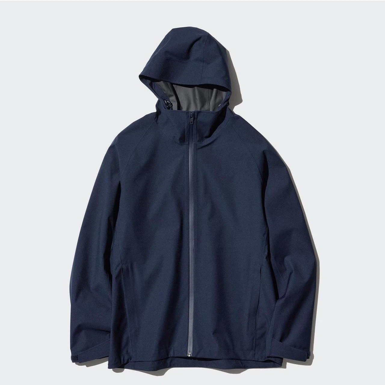 Uniqlo Men's Blue Water Resistant Jacket (L)
