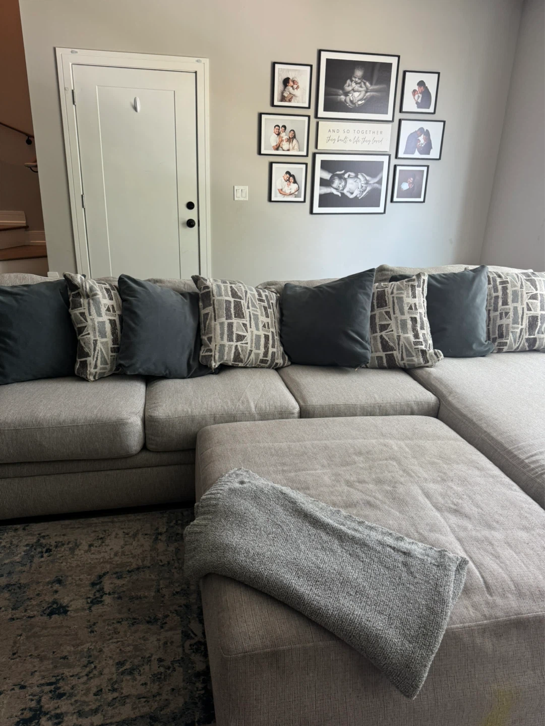 Sectional Sofa with Ottoman - photo 2